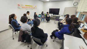 대구 수성구청소년상담복지센터, 그림책으로 배우는 아이 발달 부모 집단상담 프로그램 운영