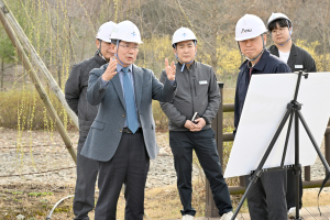 삼국유사테마파크 찾은 김진열 군위군수