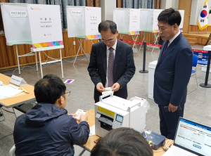 경북선관위원장, 사전투표 준비 최종점검