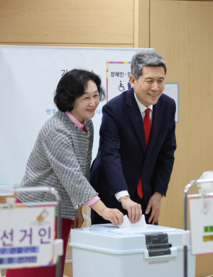 포항의 미래 결정하는 소중한 한 표 행사