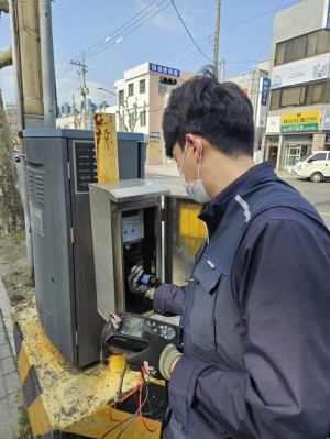 포항시, 교통신호시설 전기점검으로 사고 위험 차단