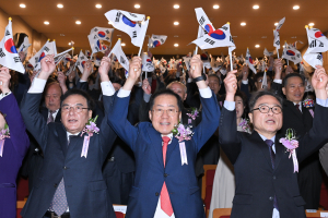 홍준표 대구시장 “임시정부 정신 이어받아 선진대국시대 열자”