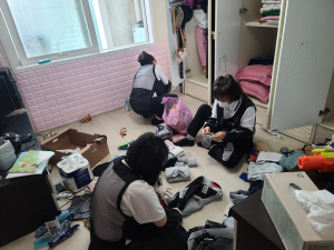 경산시 평생교육지도자협, 집안 곳곳 묵은 때 쓱싹쓱싹…마음까지 깨끗