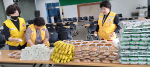대구시 군위 대한적십자 적라봉사회,  취약계층을 위한 사랑의 반찬봉사