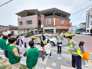 영주署, 등굣길 교통안전 합동 캠페인