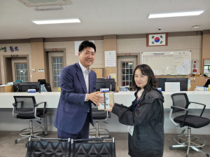문경시 동로면 김은영 주무관 4월 미소왕 선정