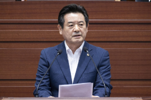 이칠구 경북도의회 운영위원장, 포항지진 피해 손배…책임 촉구