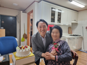 포항시 장량동, 독거 어르신에 ‘특별한 생신상’