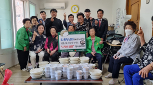 만촌청년회, 공설경로당 6개소에 특곰탕 153인분 나눔