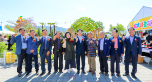 ‘성주참외축제 명예의 전당’ 명품참외 전시