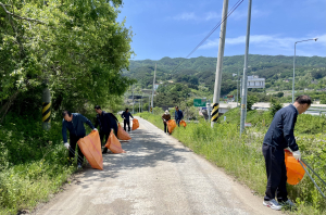(사)대한노인회 부계면분회 자연정화 활동 펼쳐