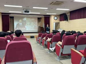 청도교육청, 찾아가는 진로특강 아나운서ㆍ사육사 직업소개 호응