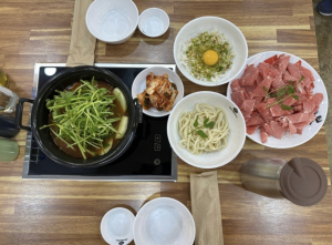 포항인덕 등촌샤브칼국수  건강함ㆍ맛 모두 사로잡다