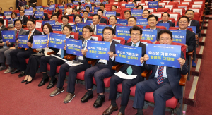 경북도 “저출생 정책 권한 지방 이양해야…국가 개조 필요”