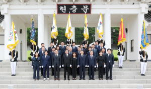 12대 첫 일정 호국원 참배…경북도의회 의원 등 30명 참석