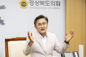 박성만 경북도의회 의장 “일하는 의회 만들겠다”