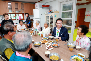 손병복 울진군수, 어르신과 소통행보 강화