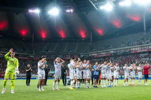 김천상무, 서울전 패배로 1위 수성 실패