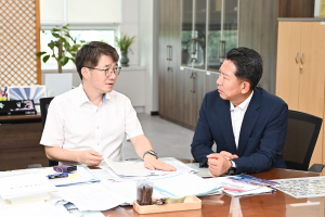 “구미 성장동력 국비 잡아라” 전방위 행보