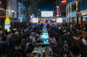 포항시 ‘중앙상가 영일만친구 야시장’ 골목상권에 활력