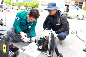 울진군, 예취기 합동 순회수리 봉사