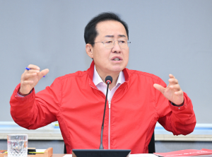 홍준표 대구시장 “구ㆍ군과 함께 대구혁신 100 완성 매진”