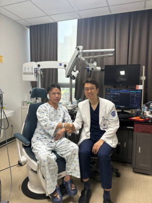 김천시, 라오스 근로자 고막재건술 도와