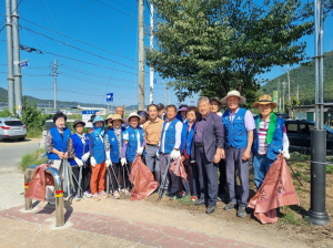대구 군위군 효령면바르게살기위원회, 추석 맞이 환경정화 활동 실시