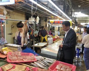 영천교육지원청, 추석 명절 전통시장 장보기