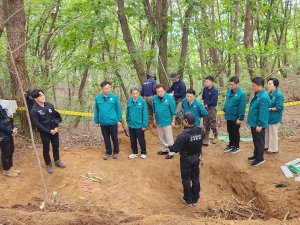김재욱 칠곡군수, 6ㆍ25 전사자 유해발굴 현장 방문