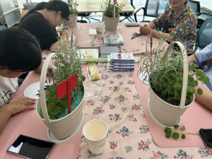 울진군 학교 밖 청소년지원센터, 자기계발프로그램 ‘꽃처럼 아름답게’ 작품전시회