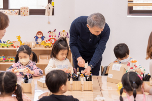 올 가을 가족여행은 자연 속 ‘목재와의 힐링’