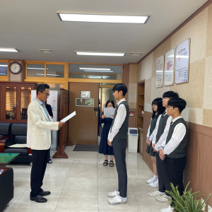 칠곡 석적고, 구상 백일장서 문학역량 뽐내