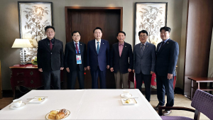 경주시 대표단, APEC 개최지인 페루 리마서 윤 대통령 만나