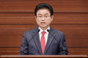 李 지사 “뼈 깎는 변화ㆍ미래투자 집중”