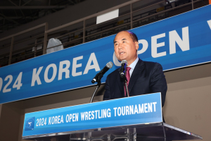 상주서 18개국 선수들 레슬링 ‘한판 승부’