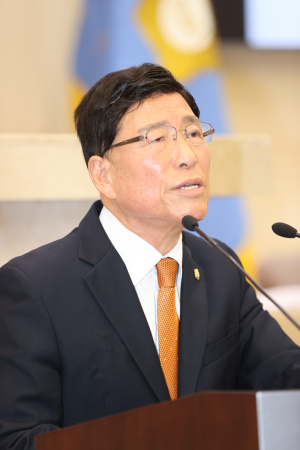 “포항시의회 예결위 구성 국힘 독식…전면 철회하라”