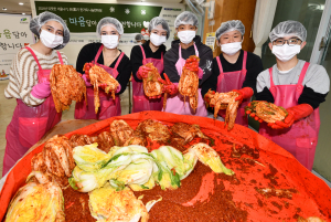 영진전문대 사회봉사단, 김장김치 봉사 진행