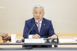 권광택 경북도위원장, 복지 수당 대폭 증액