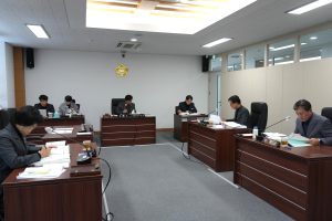 영천시의회 산업건설위, 행정사무감사 성료