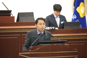 의성군의회, 집행부 견제ㆍ비판 돋보여