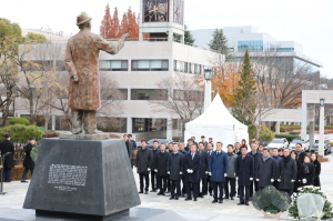 故박태준 포스코 명예회장 13주기 추모식