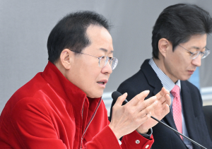 홍준표 대구시장 “TK통합, 나라 안정되면 신속 진행”