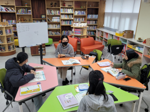 “다문화 학생 도울 한국어 강사 찾아요”