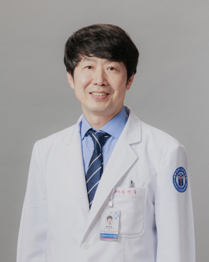 류영욱 계명대학교 동산병원장, 보건복지부장관 표창 수상