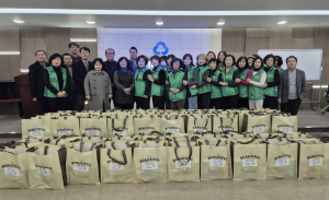 수성구 만촌1동 새마을부녀회, 사랑의 행복꾸러미 60개 기탁