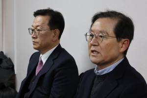 “체포영장 집행, 대통령 수갑 채우는 보여주기 쇼”