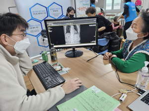 김천 감문 건강마을서 찾아가는 행복병원
