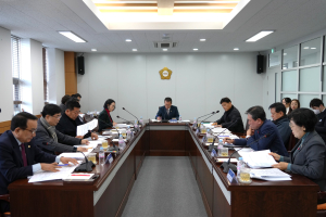 영천시의회, 정례간담회 성료…지역보건의료계획 보고 진행