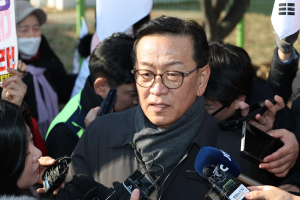 석동현 